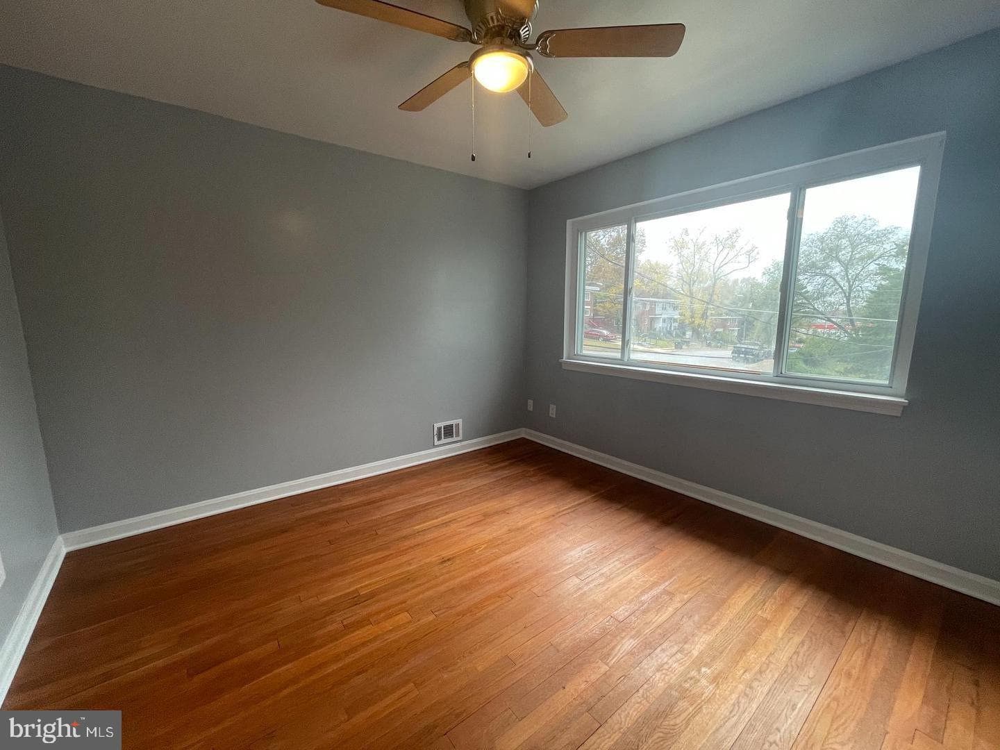 5028 Roseld Court photo 5