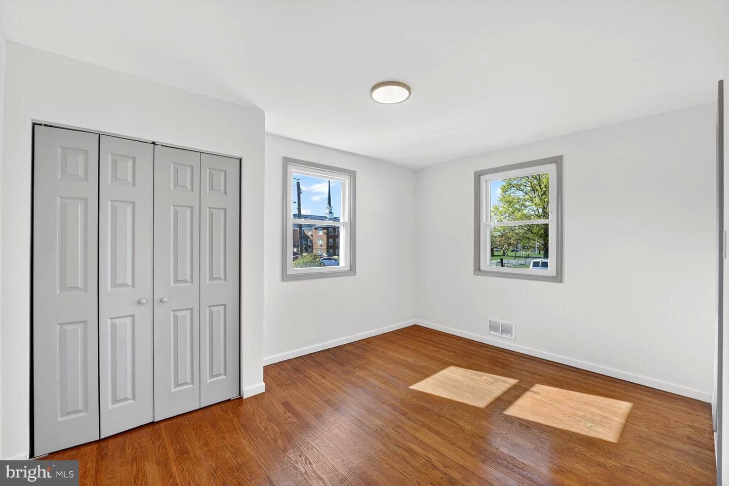 2708 West Avenue photo 11