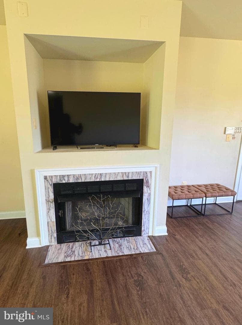 16619 Peach Street photo 32