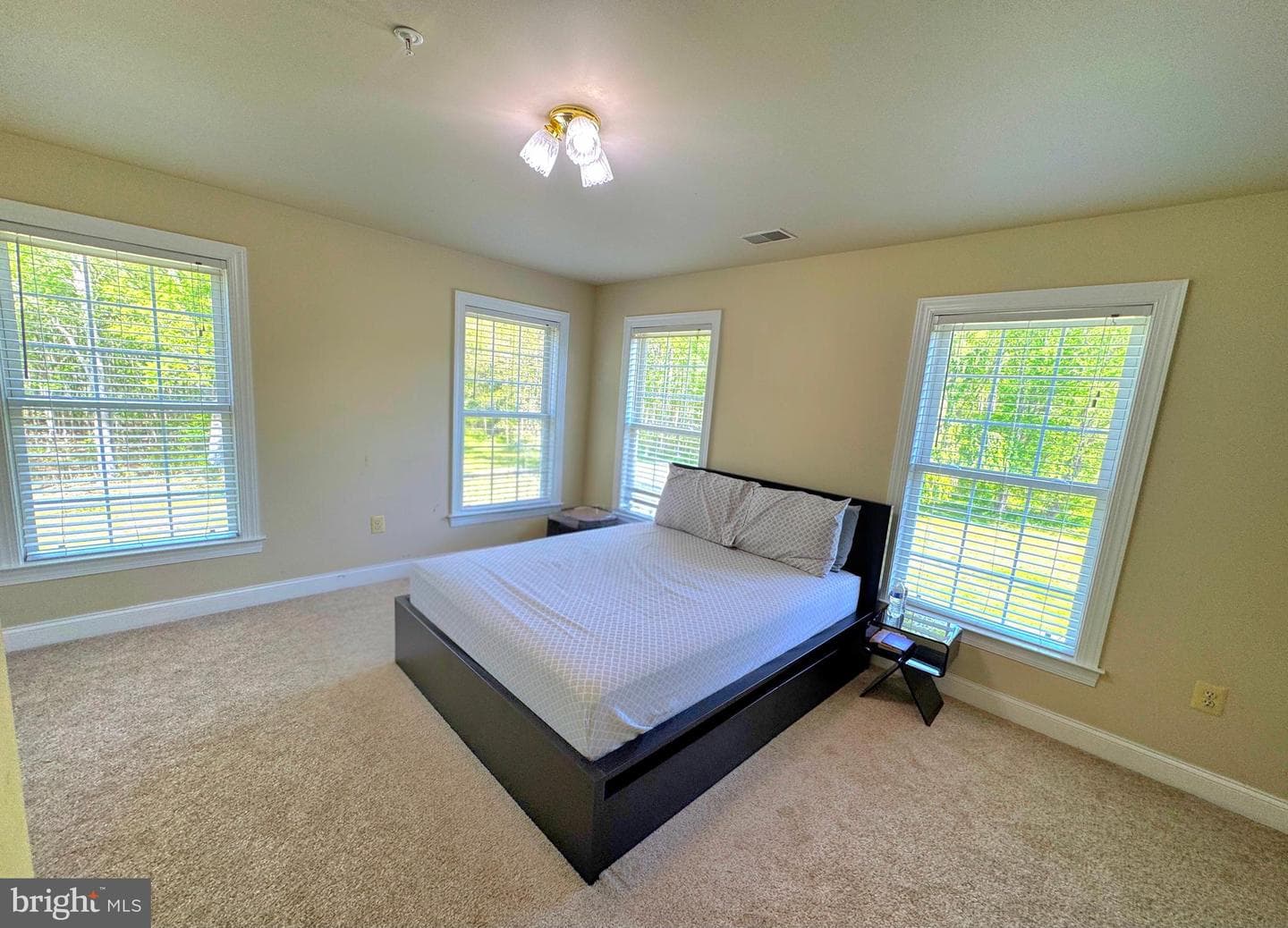 16619 Peach Street photo 38
