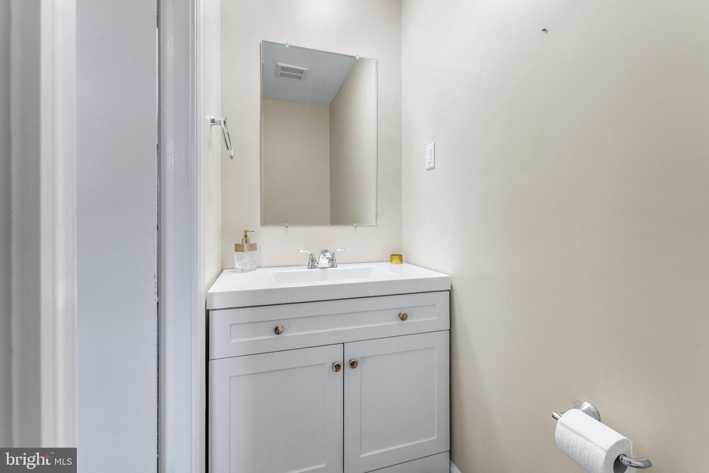 2414 Kinderbrook Lane photo 17