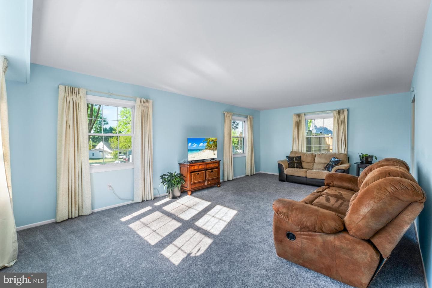 2414 Kinderbrook Lane photo 4