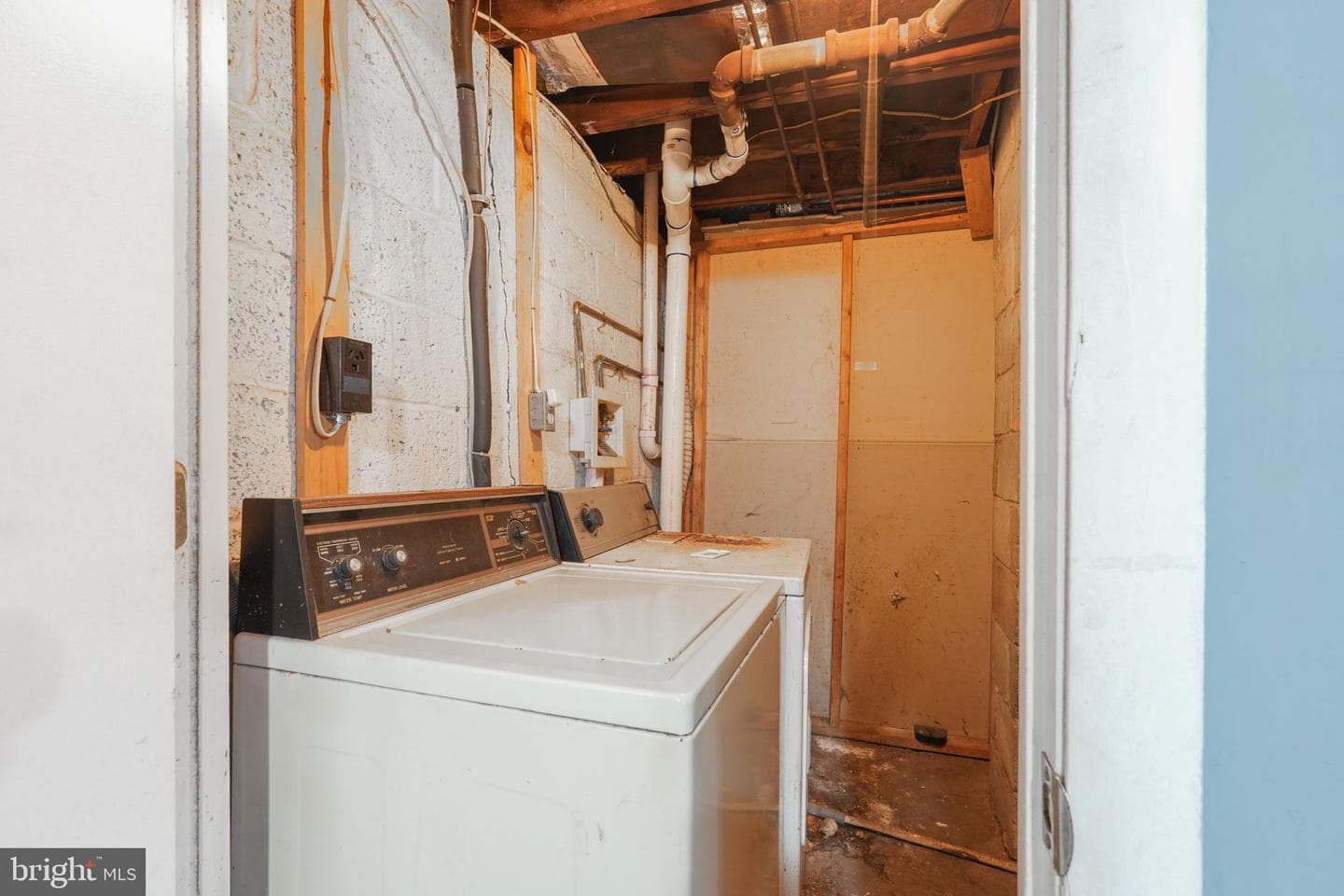 5441 Taussig Road photo 24
