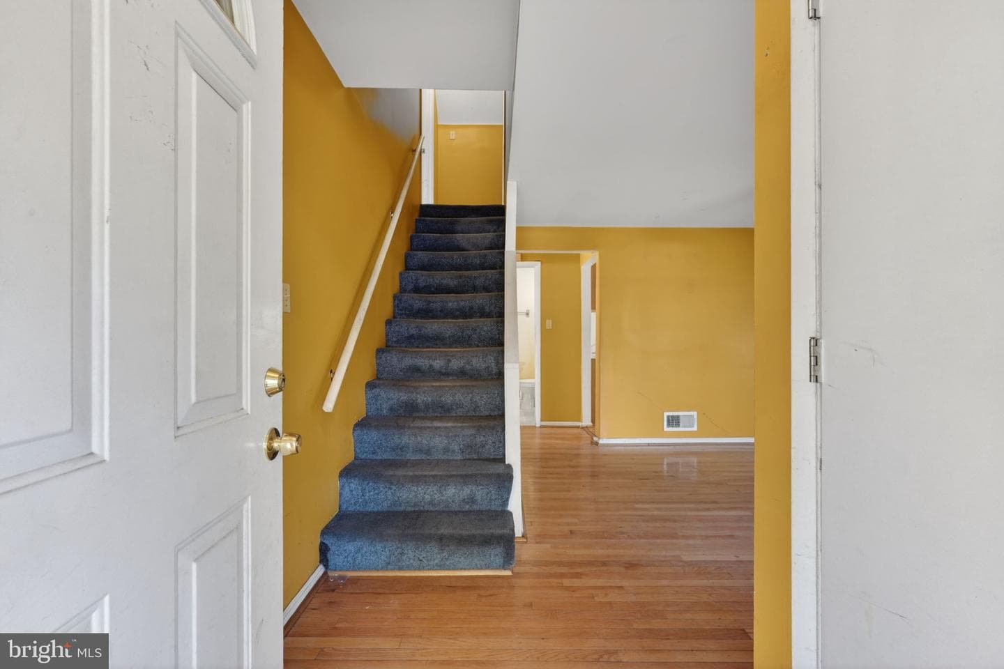 5441 Taussig Road photo 3