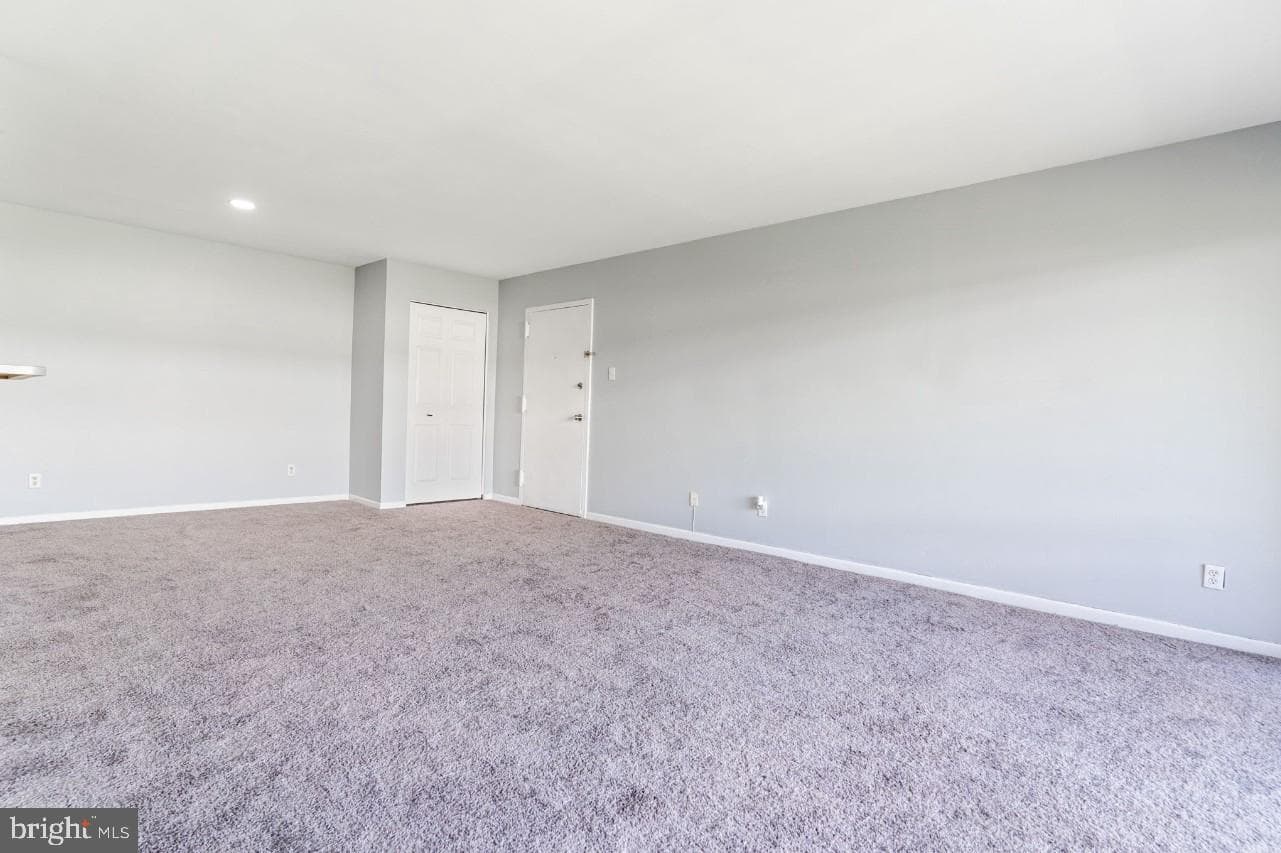10122 Campus Way S #203-1a photo 20