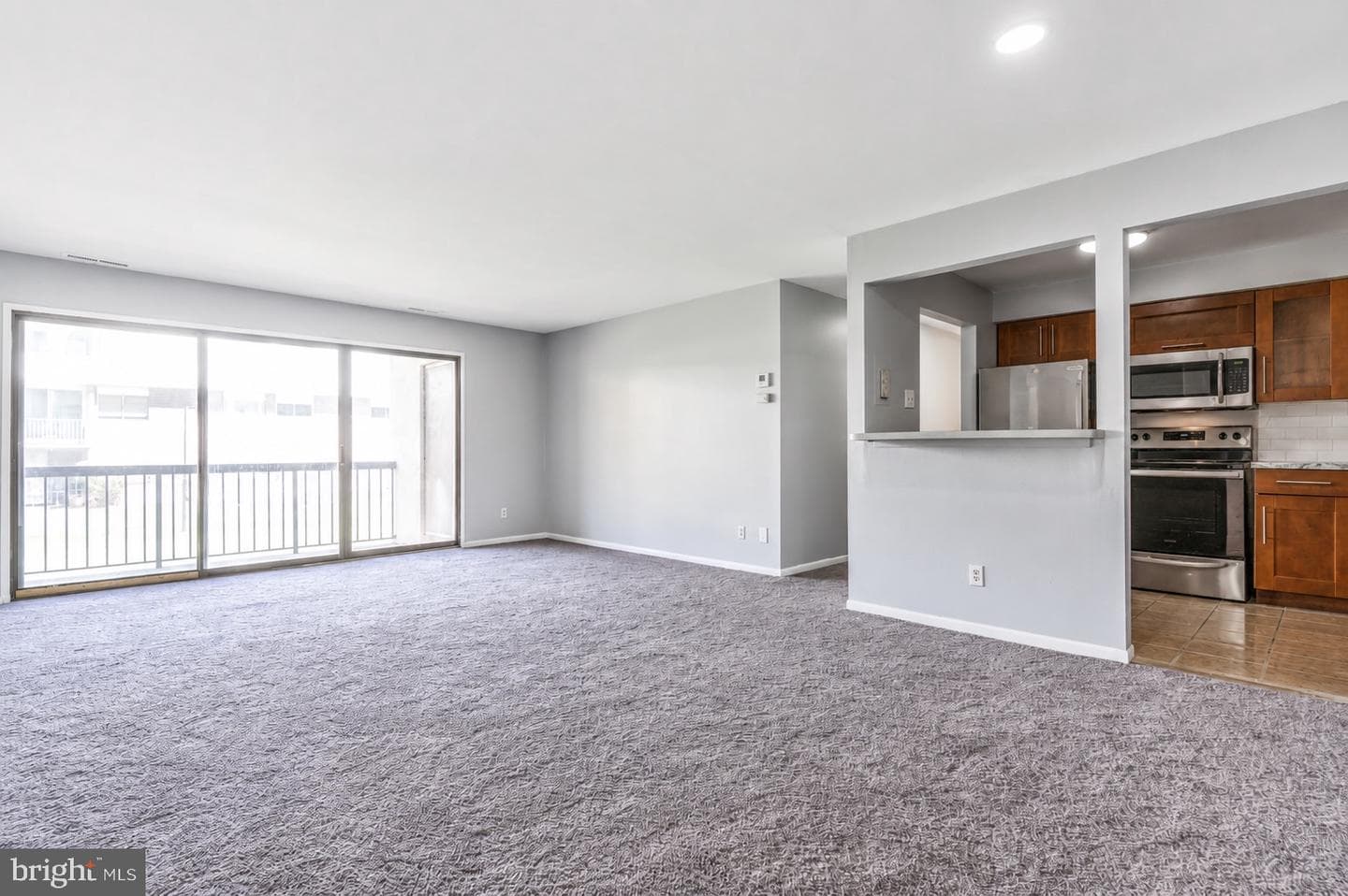 10122 Campus Way S #203-1a photo 5