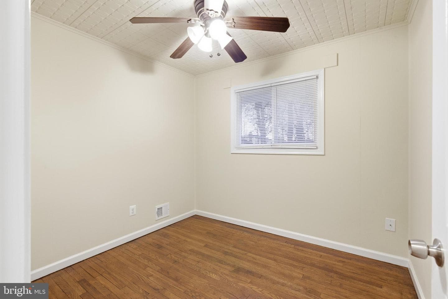 5709 Galloway Drive photo 5