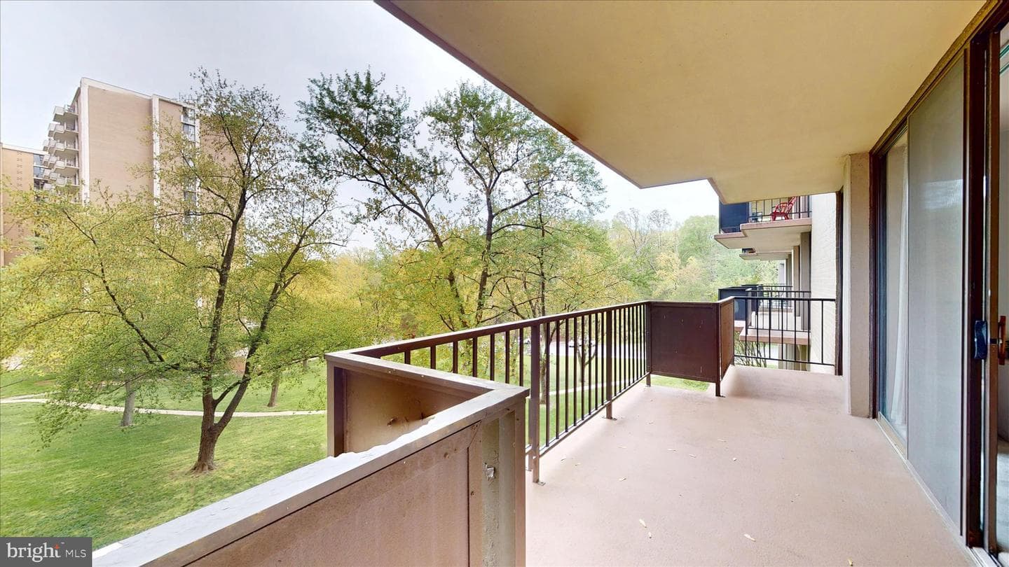 6100 Westchester Park Drive #409 photo 6