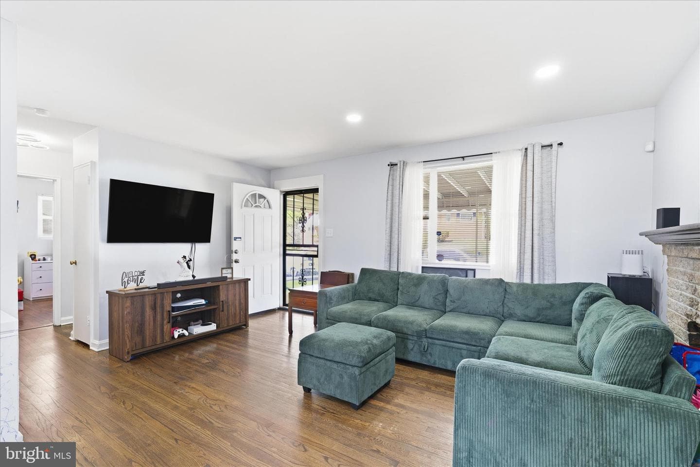 6929 Decatur Place photo 6