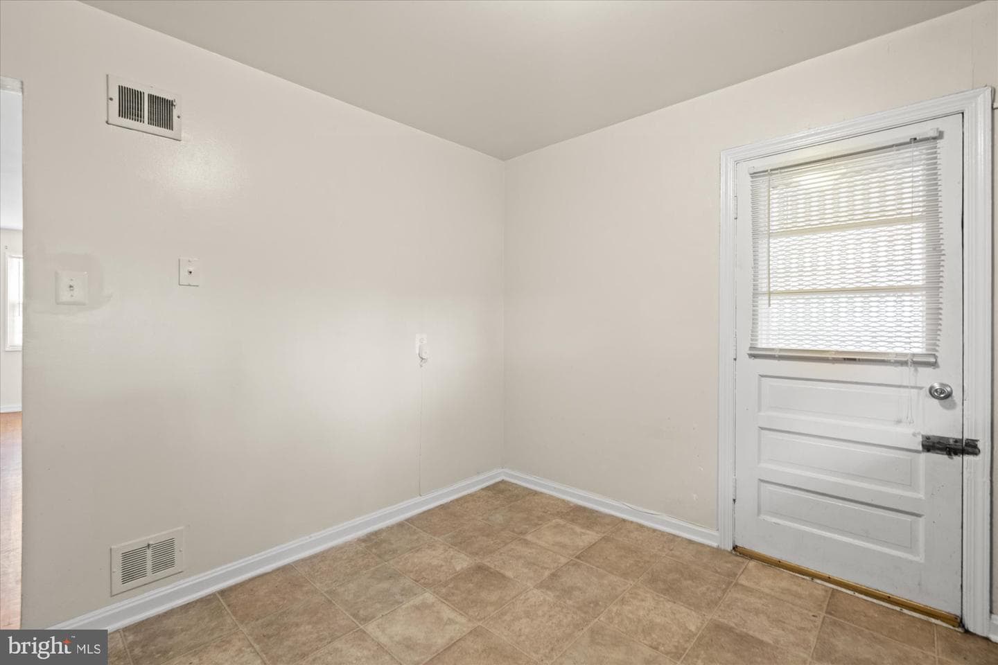 4102 28th Avenue photo 9
