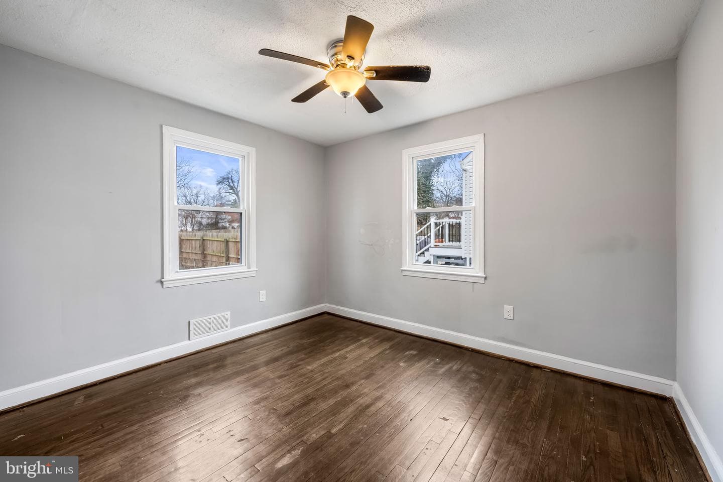 308 Zelma Avenue photo 12