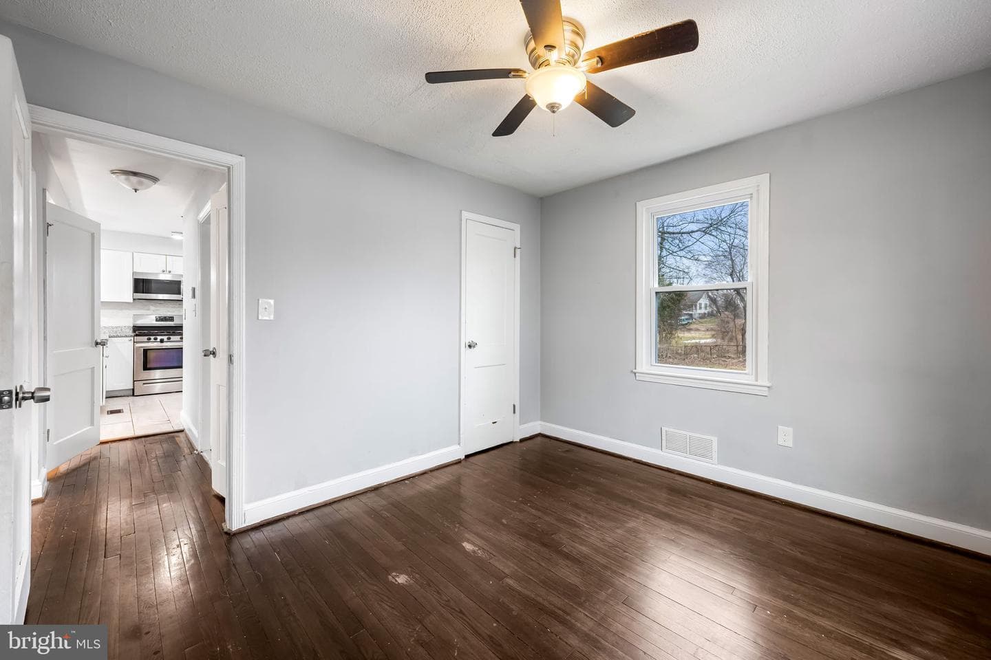308 Zelma Avenue photo 13