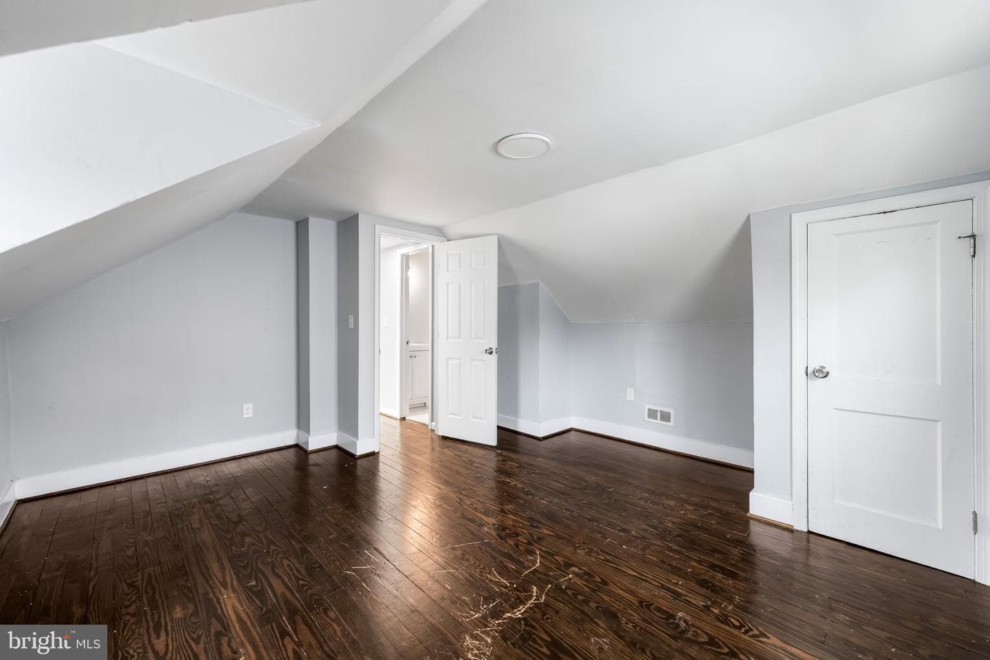 308 Zelma Avenue photo 24