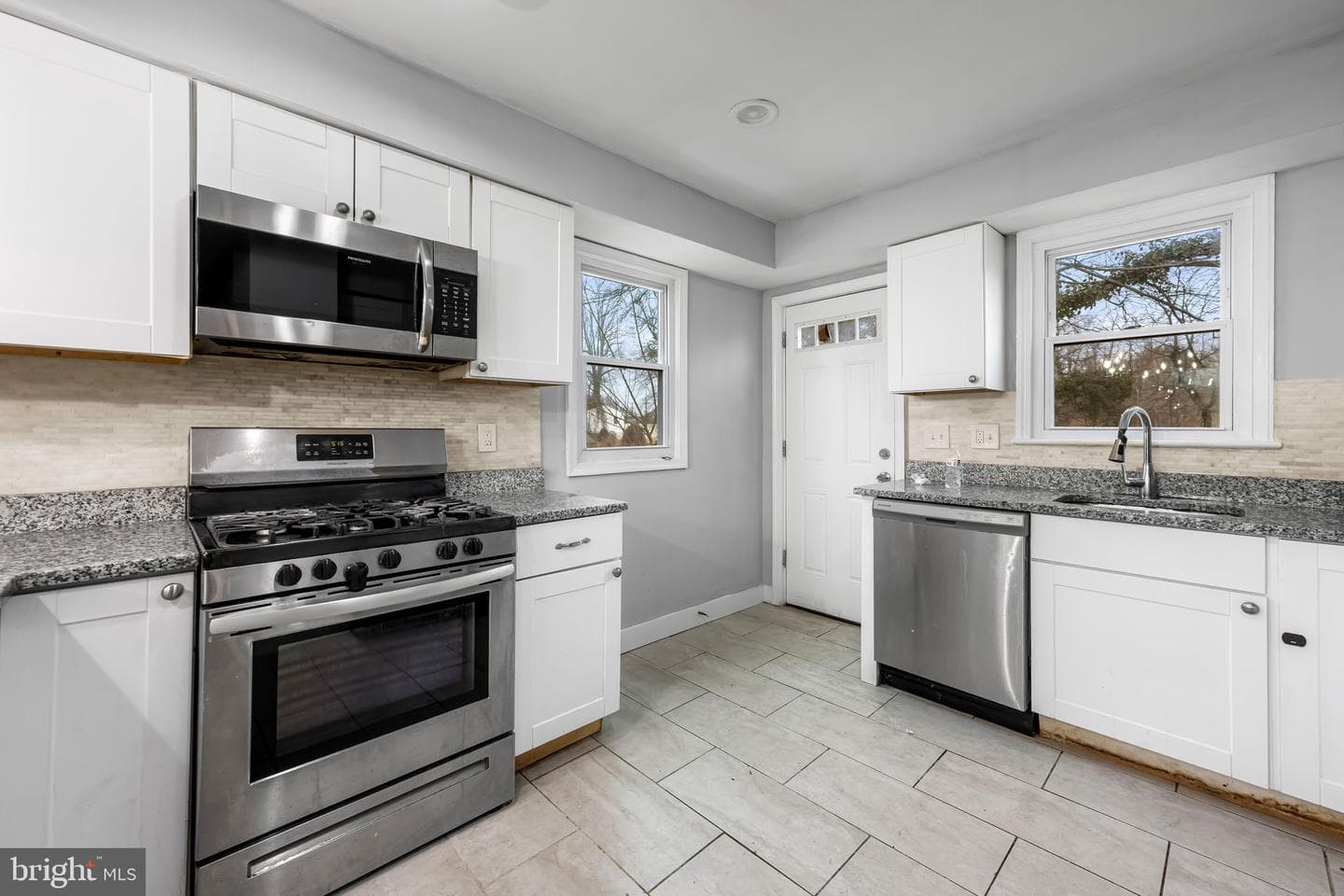 308 Zelma Avenue photo 8