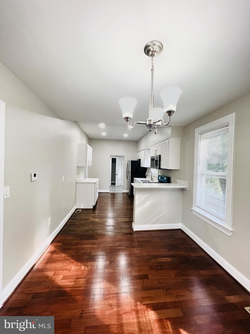 5709 Dade Street photo 10