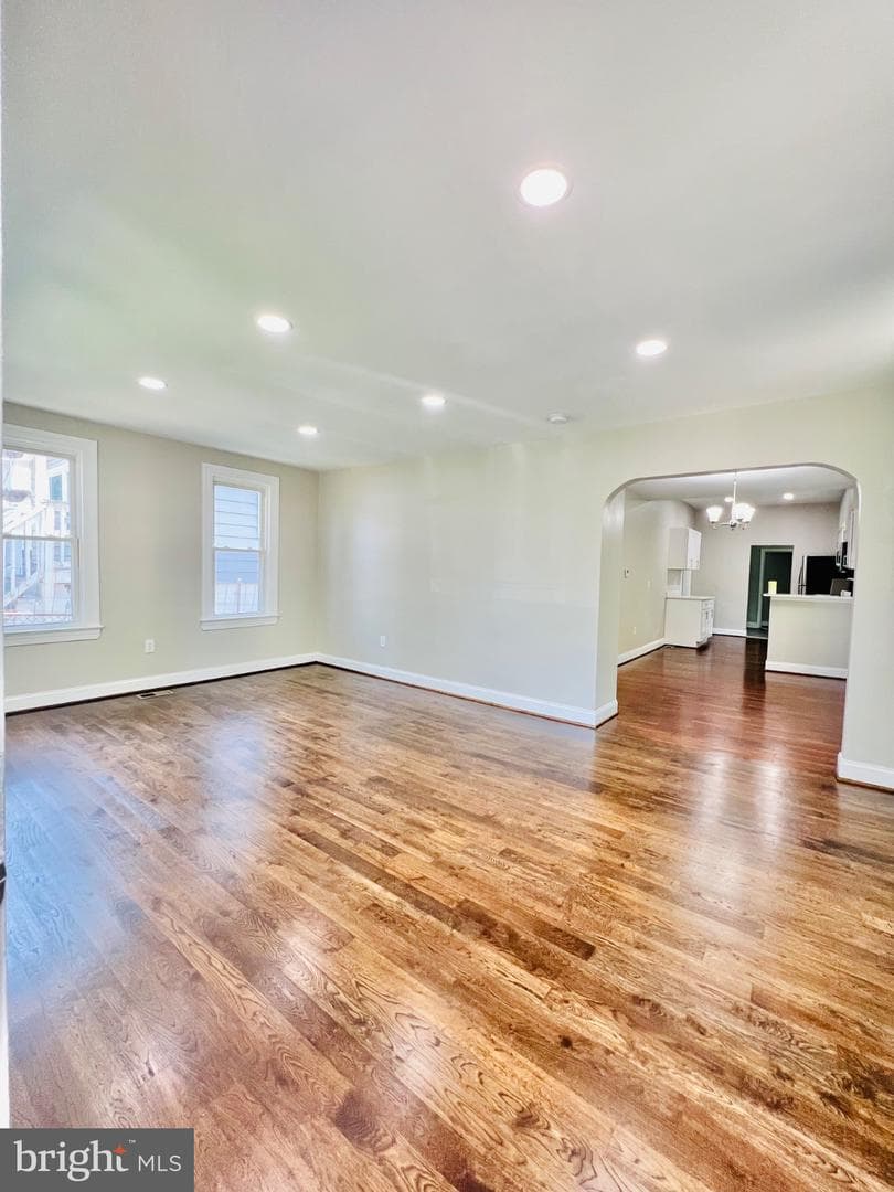 5709 Dade Street photo 3