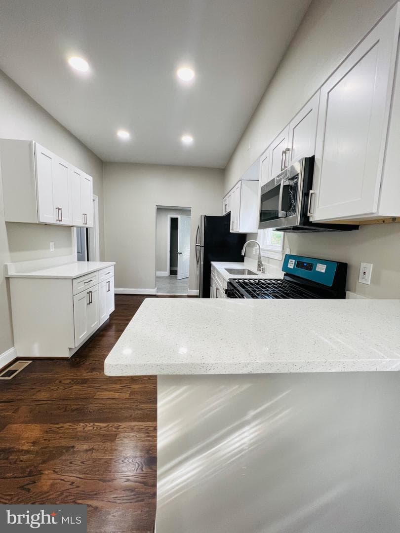 5709 Dade Street photo 8