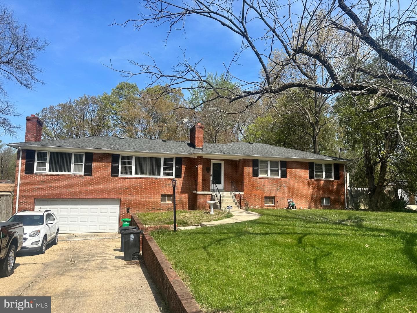 9428 Victoria Drive photo 1