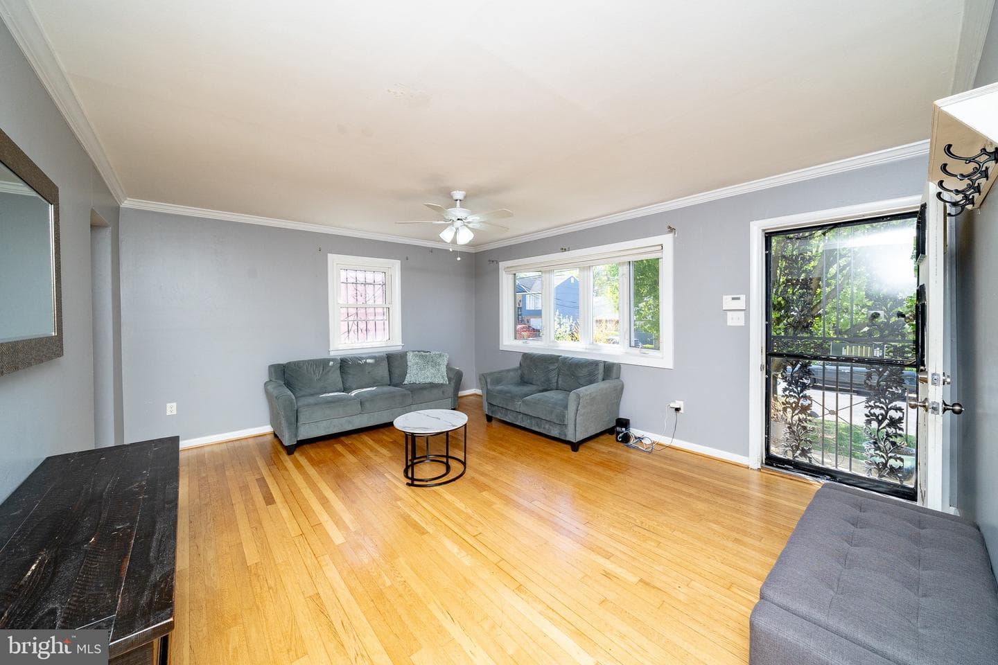 1511 Warren Ave photo 6