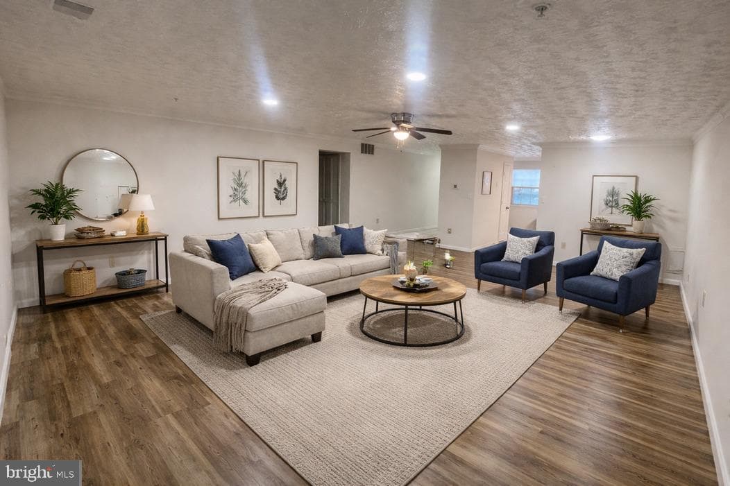 11248 Hannah Way #8