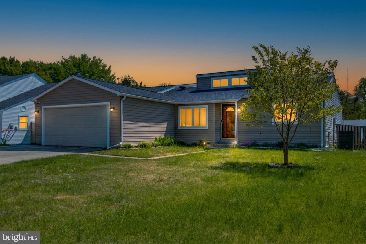 10601 Barnsdale Drive photo 1