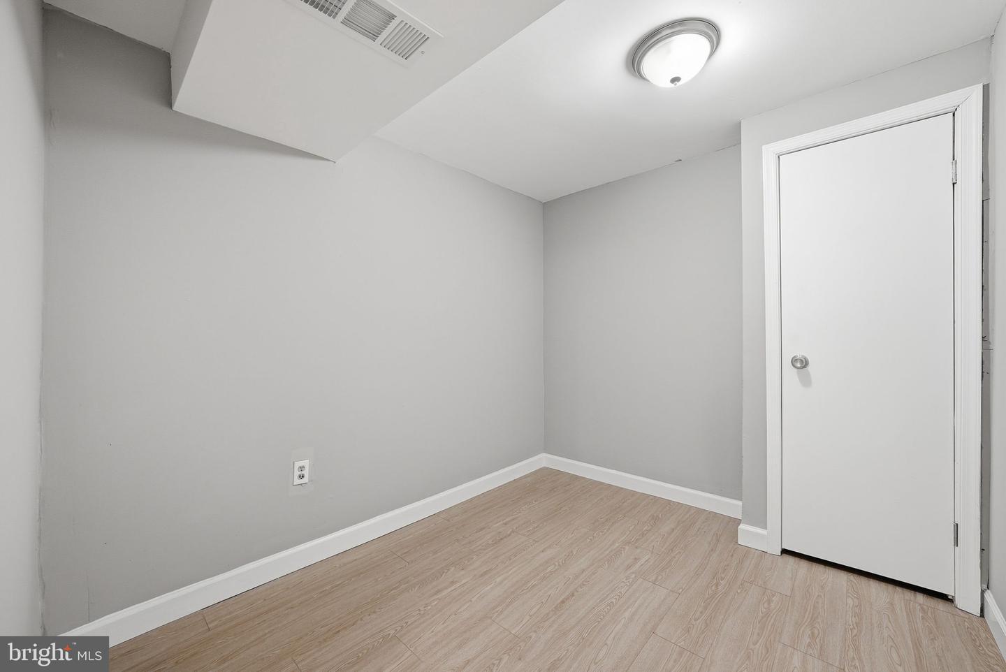366 Possum Court photo 19