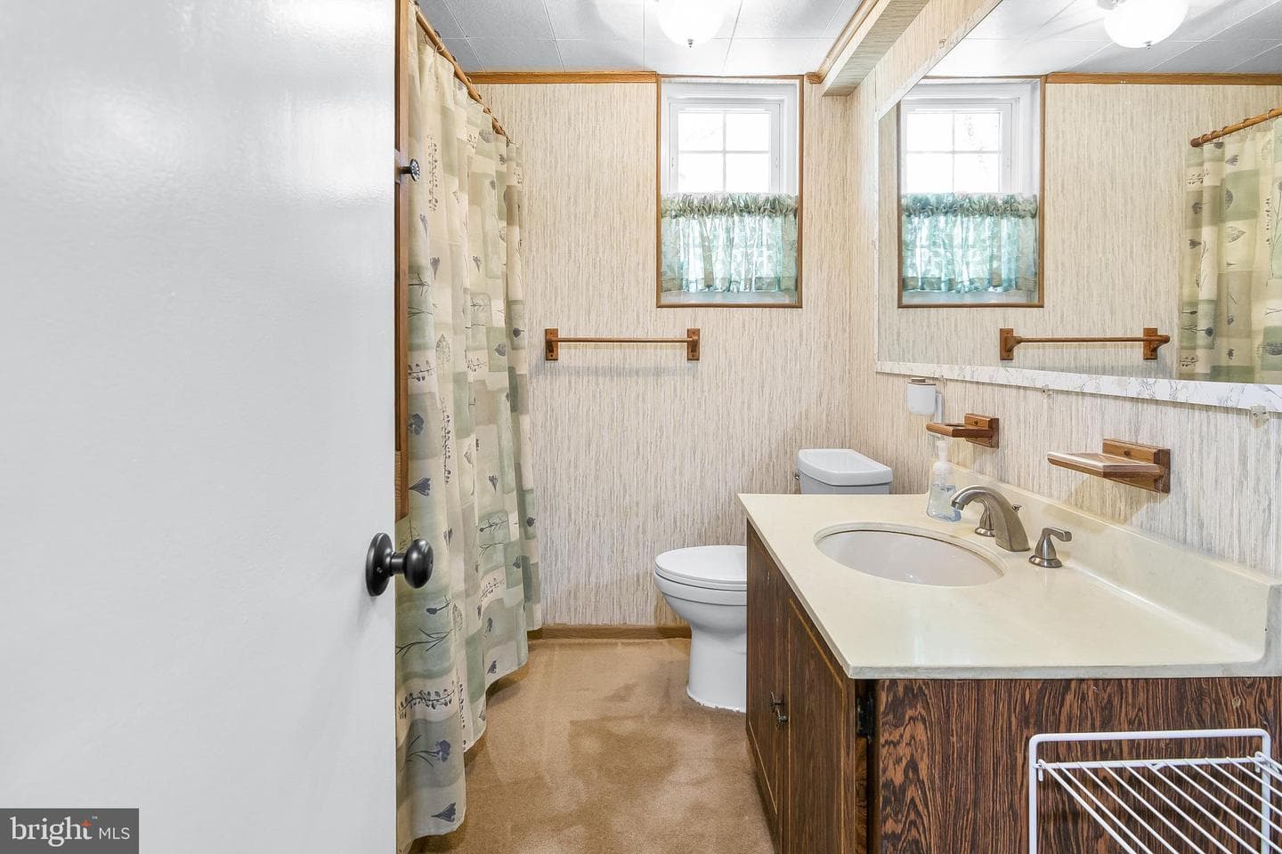 7616 Earnshaw Drive photo 37