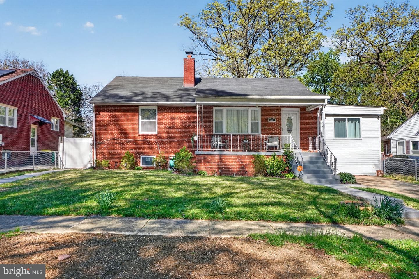 5506 Winston Street photo 1