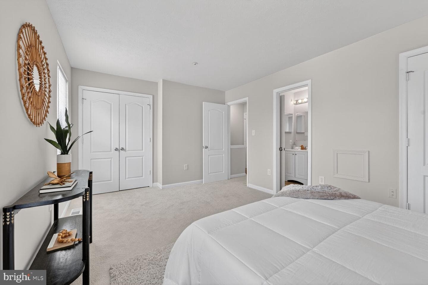 1546 Deep Gorge Court photo 10