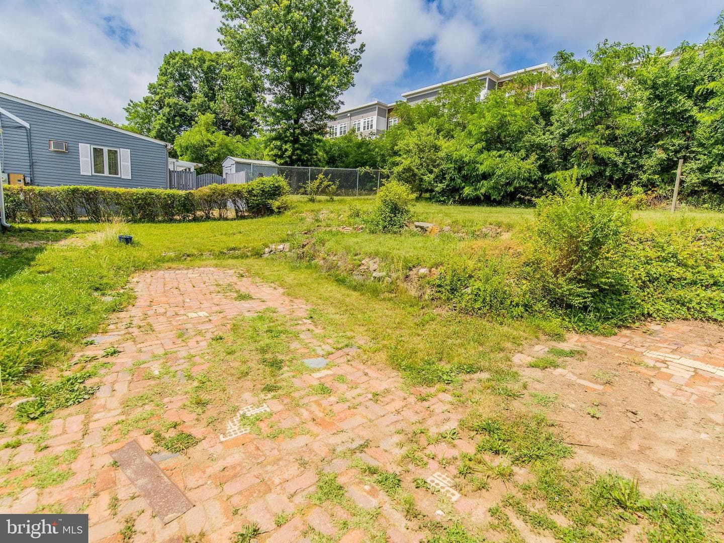 5014 N Englewood Drive photo 37