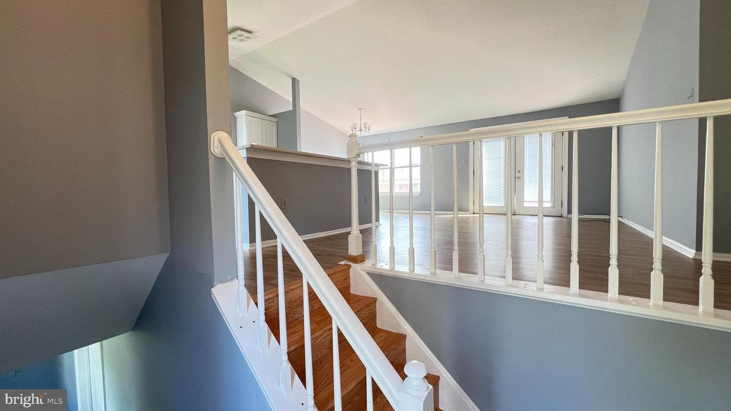 600 Castlewood Place photo 4