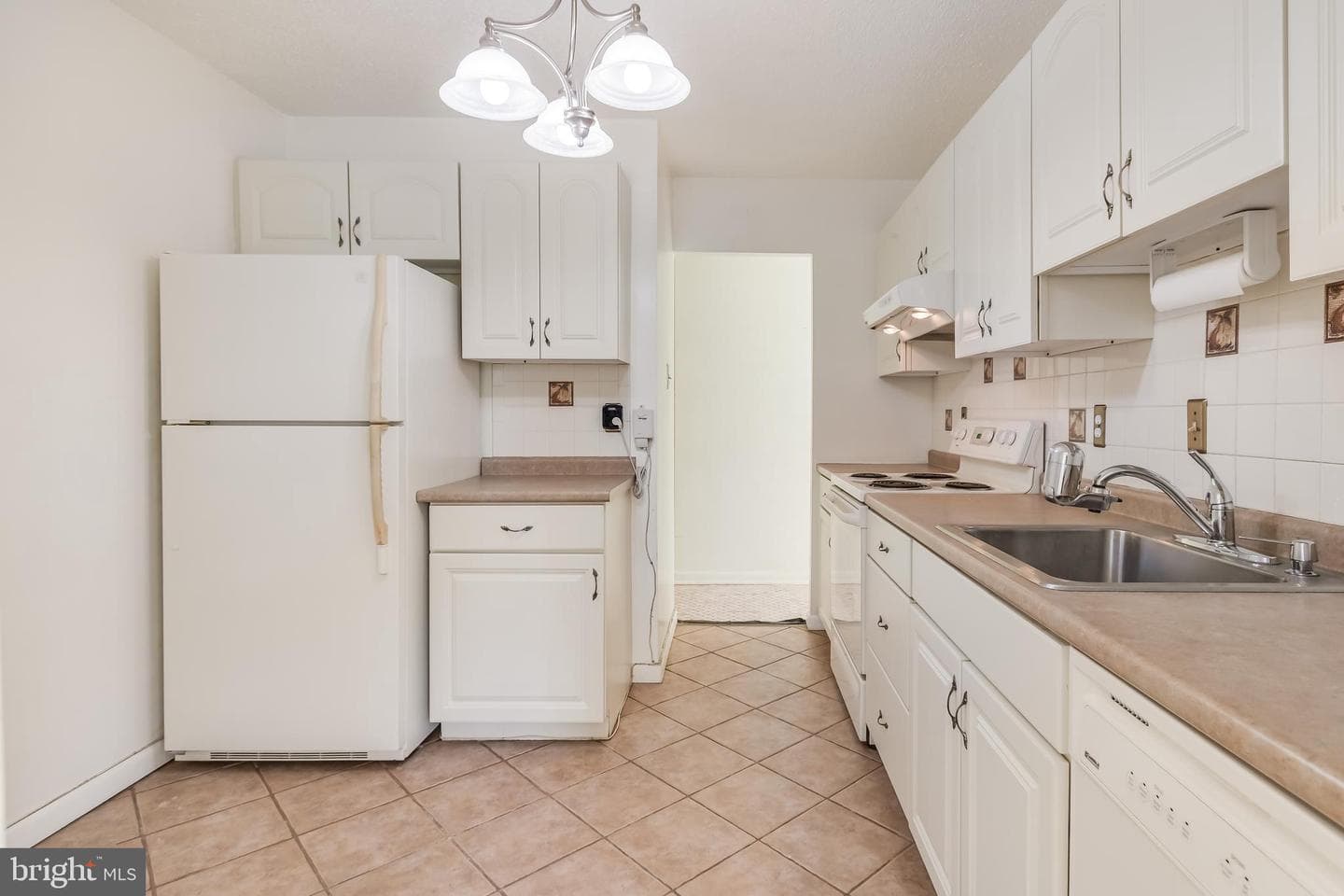 9200 Edwards Way #514 photo 4