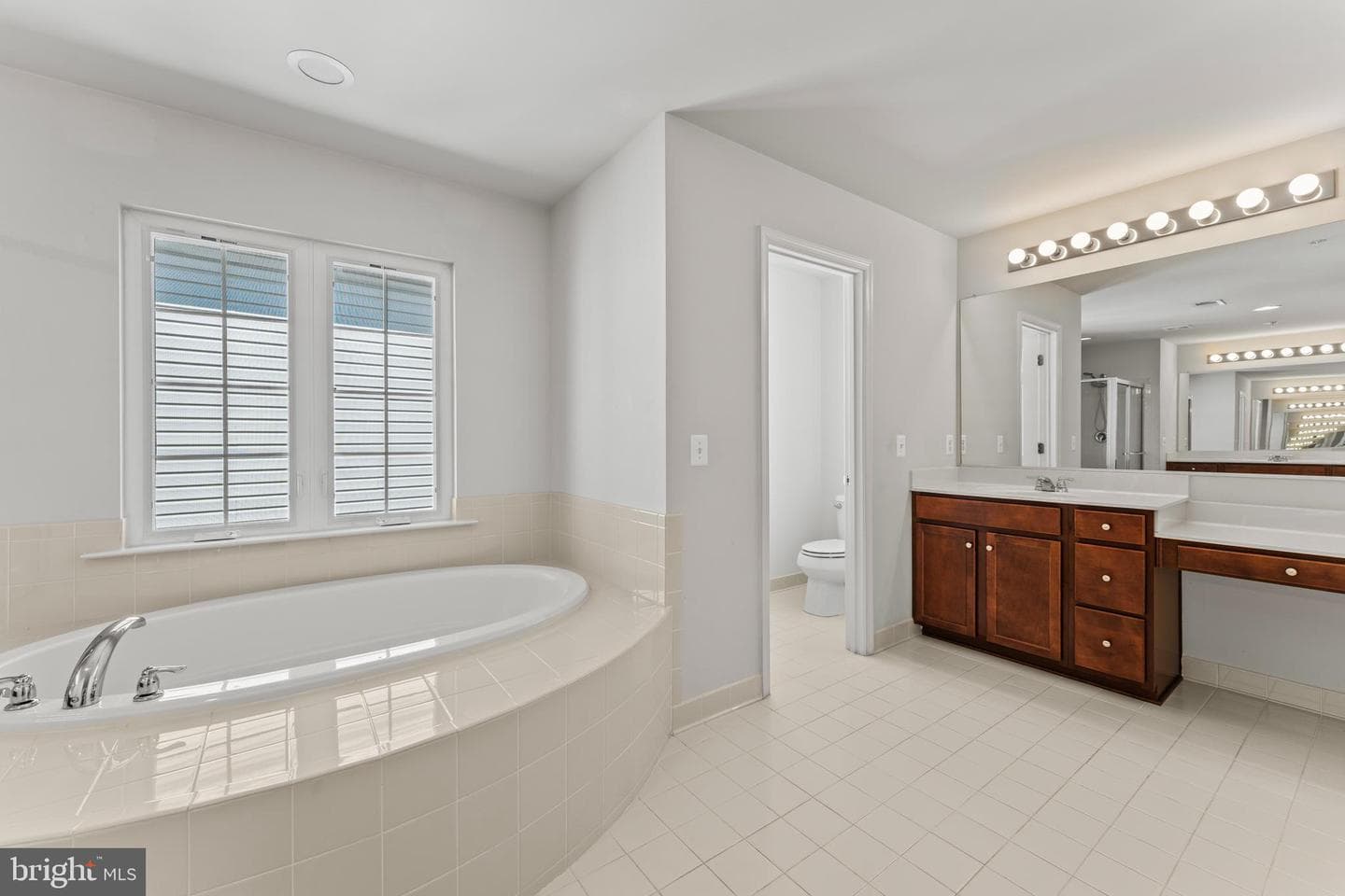 2311 Clerklee Way photo 31