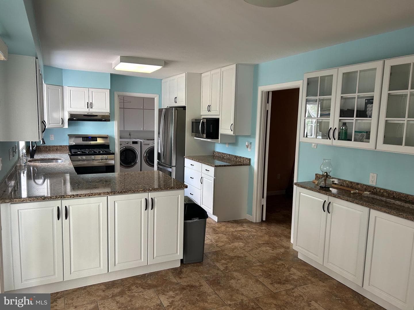 2903 Twisting Lane photo 18