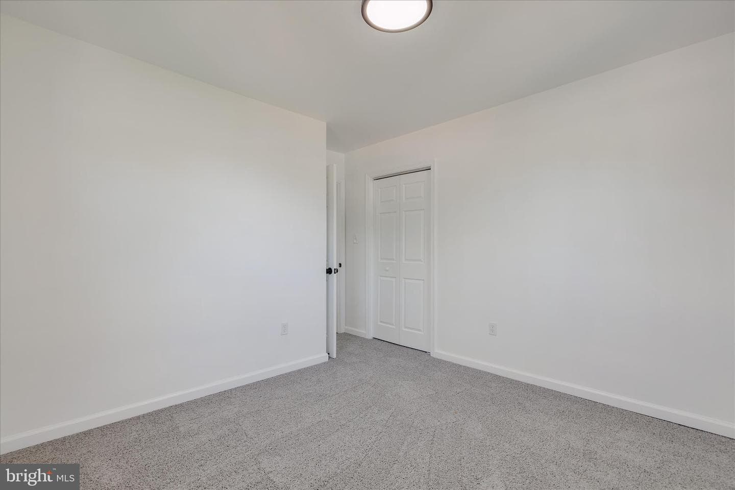 6810 Surratts Road photo 22