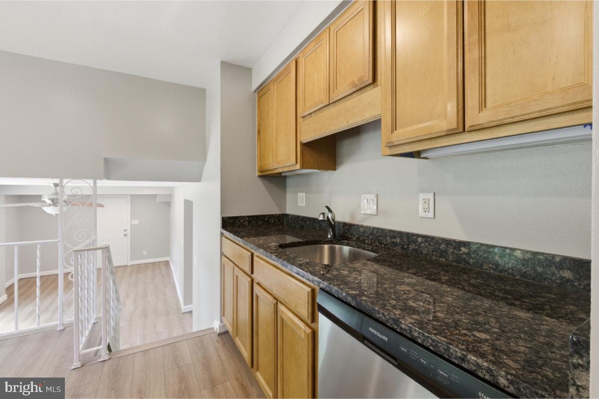 1501 Taylor Avenue photo 16