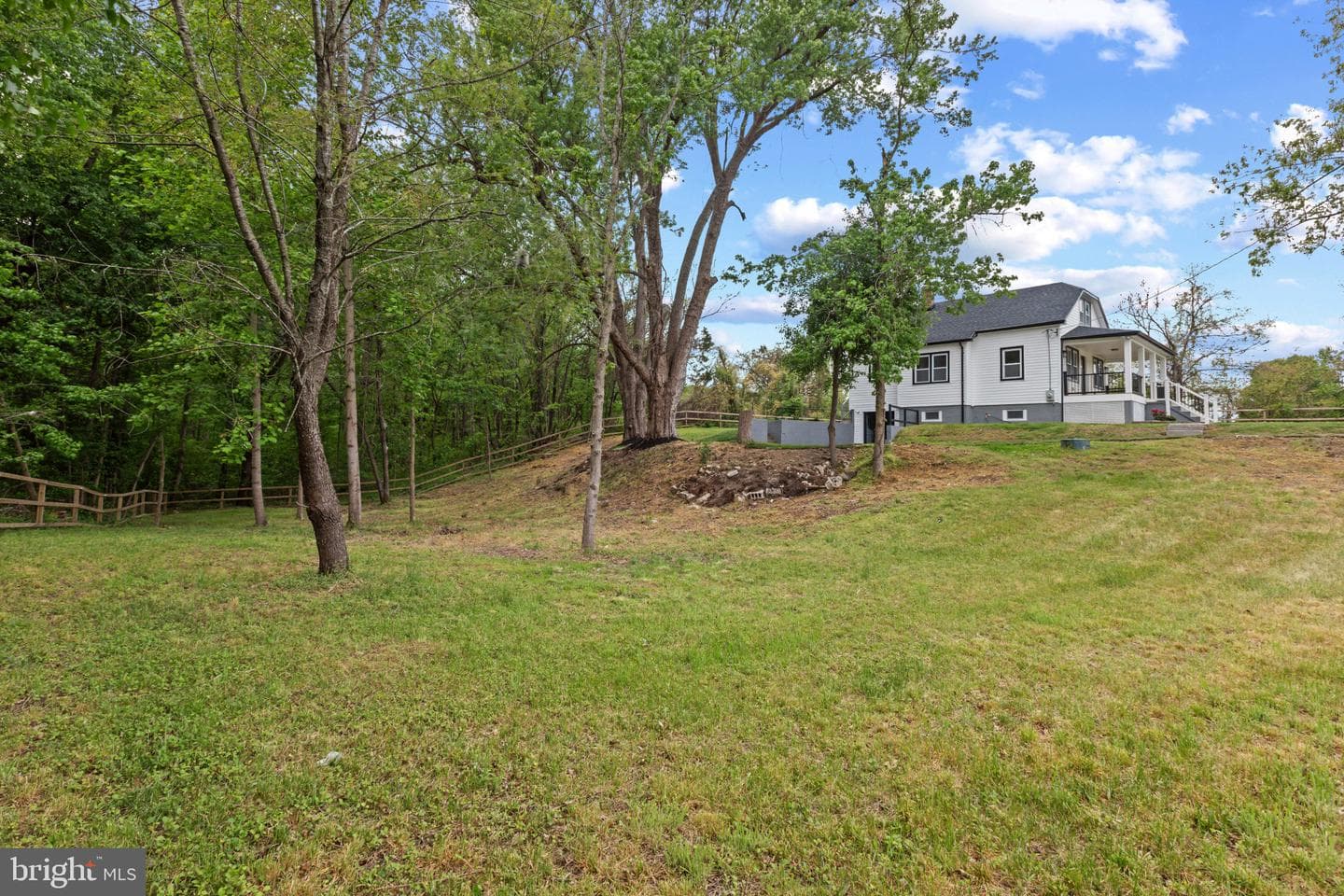 7815 Croom Road photo 3