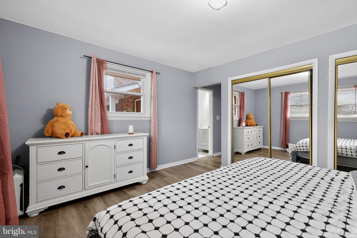 9100 Saint Andrews Place photo 17