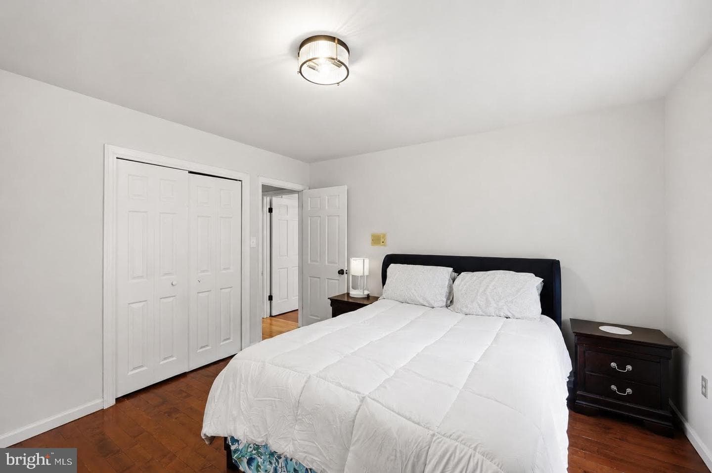 511 Holly Road photo 20