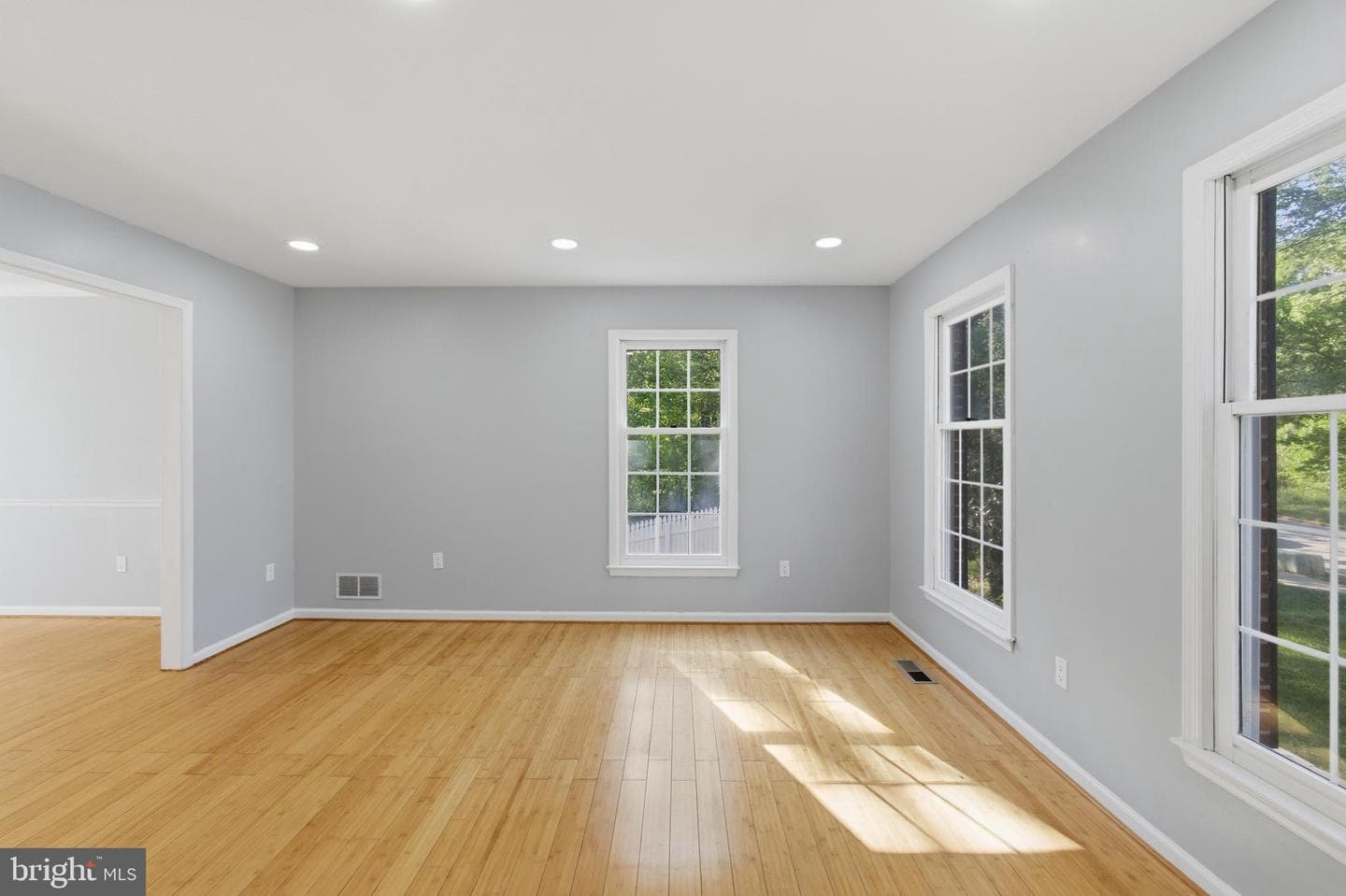 13601 Pendleton Street photo 7