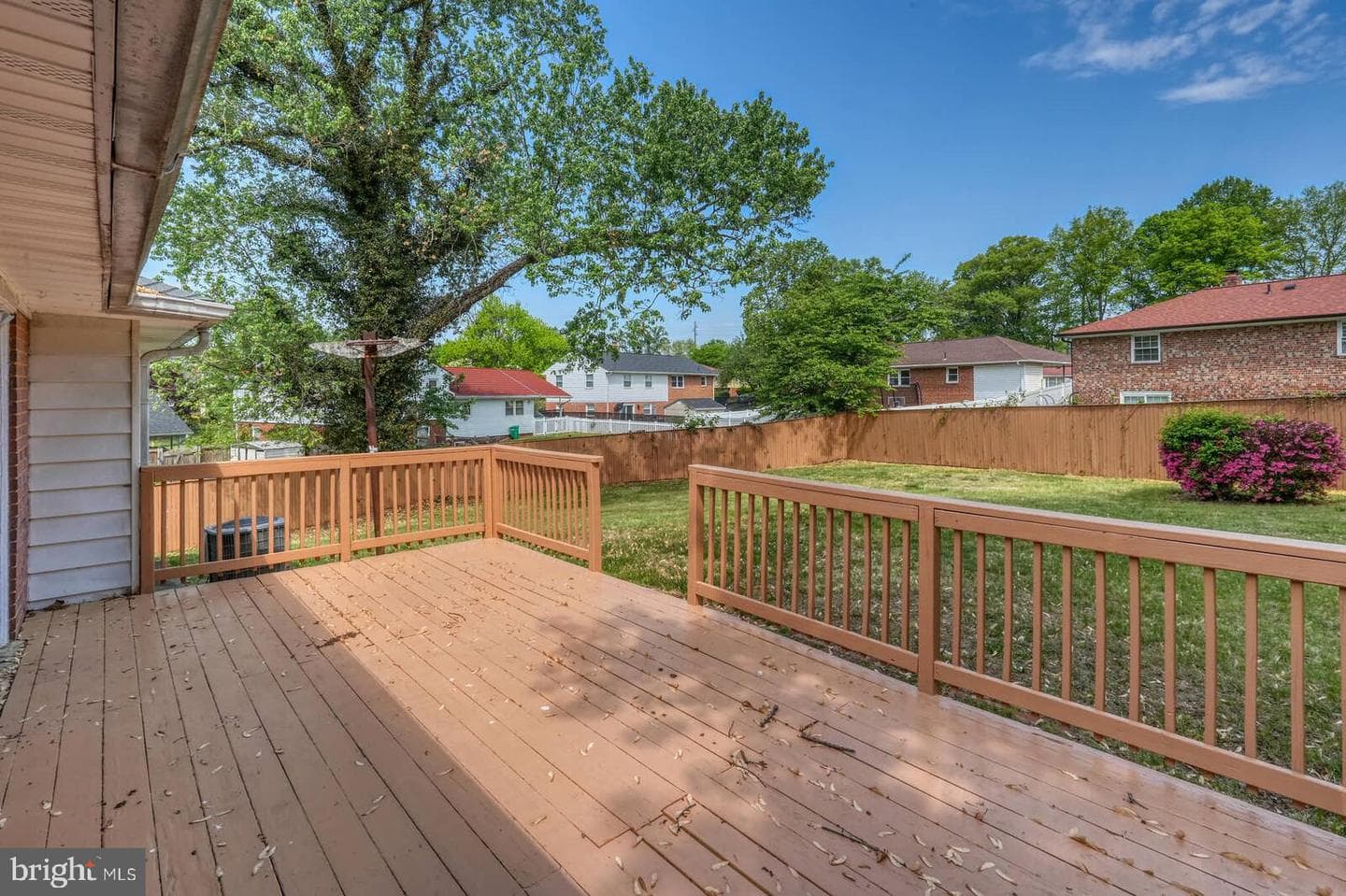 4 Thurston Drive photo 32