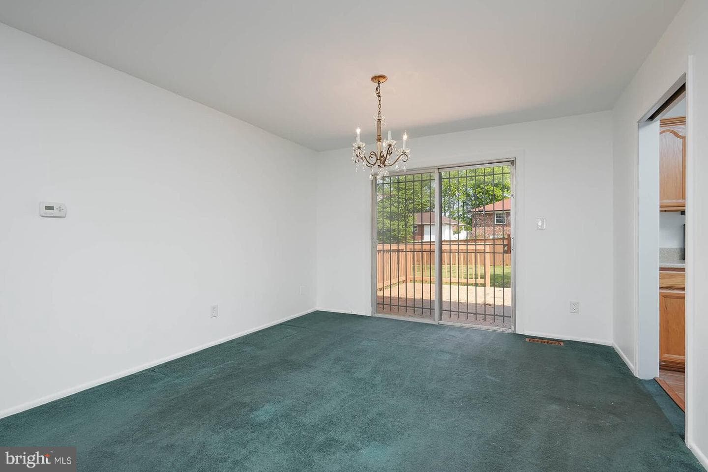 4 Thurston Drive photo 8