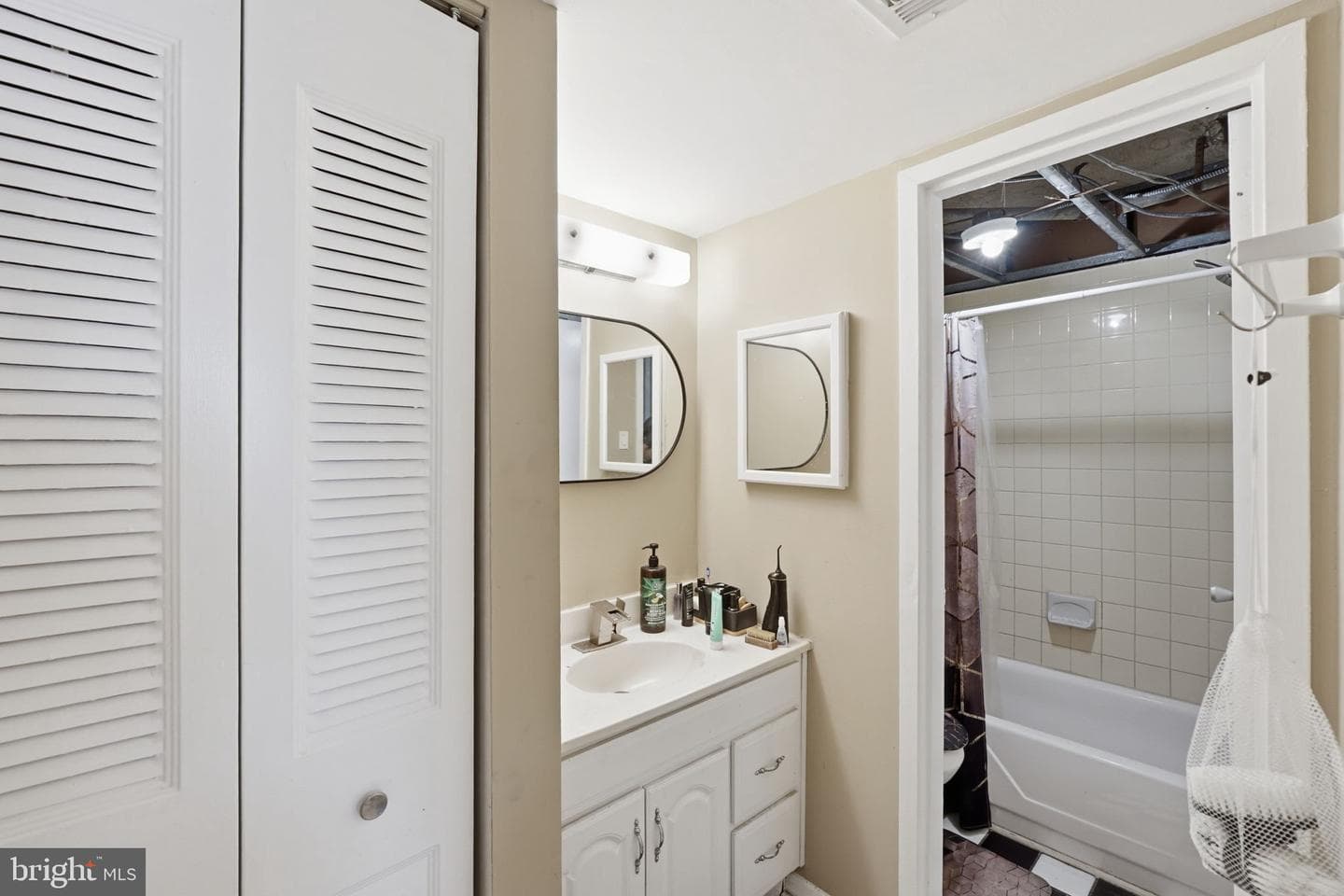 1836 Metzerott Road #904 photo 17