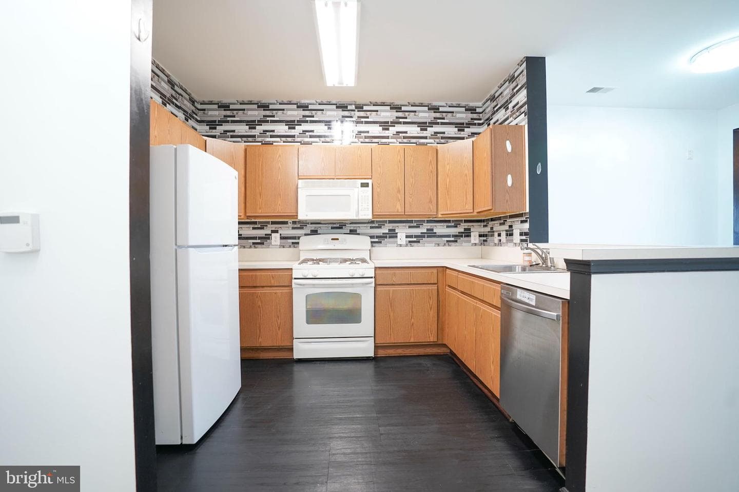 1321 Karen Boulevard #208 photo 8