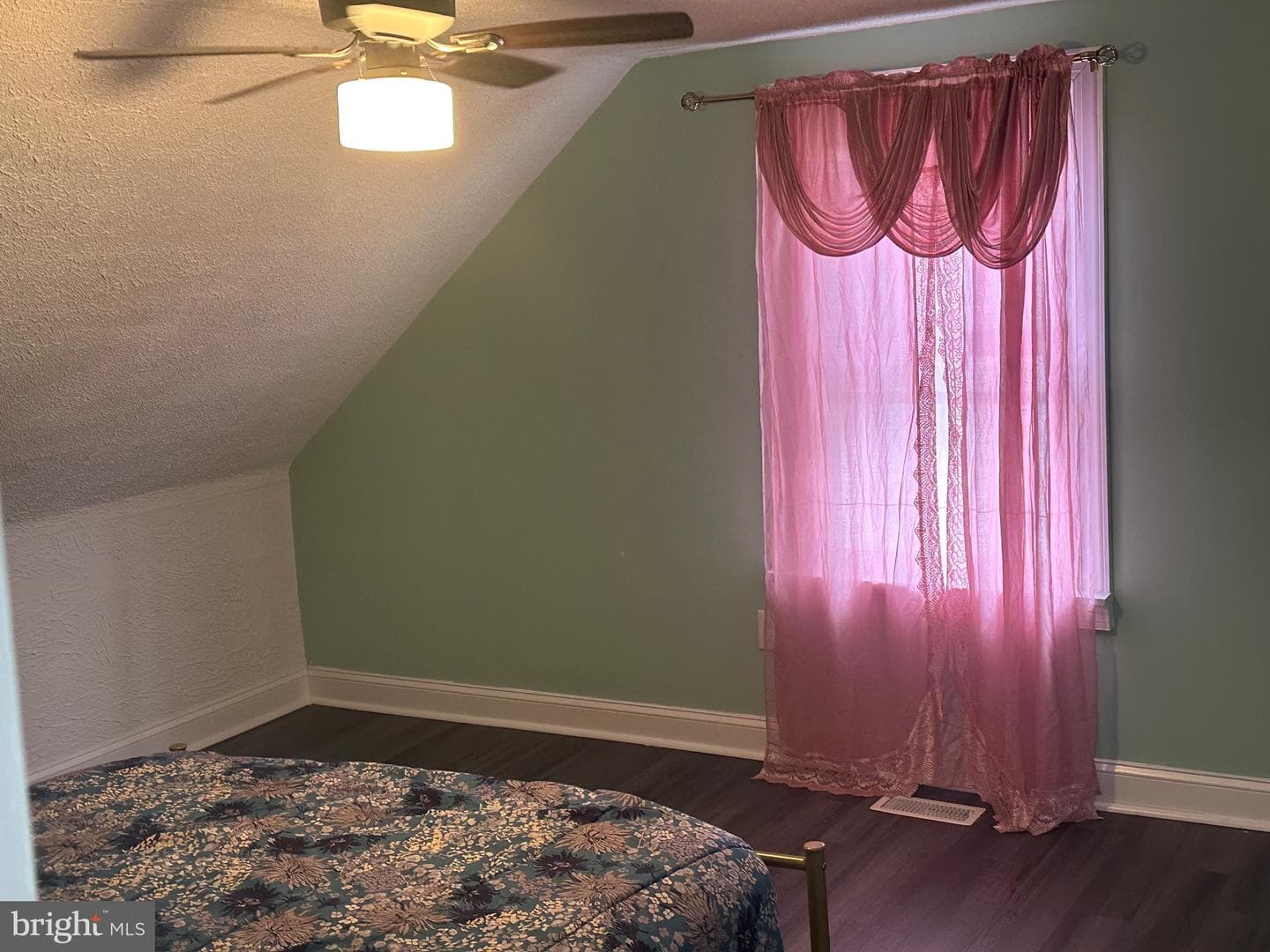 5904 K Street photo 12