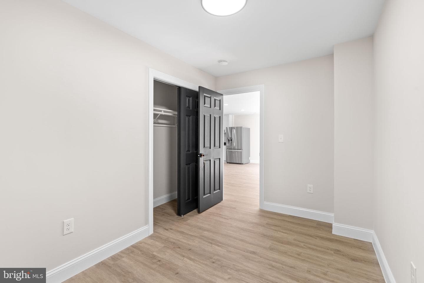 5809 Burgundy Street photo 27