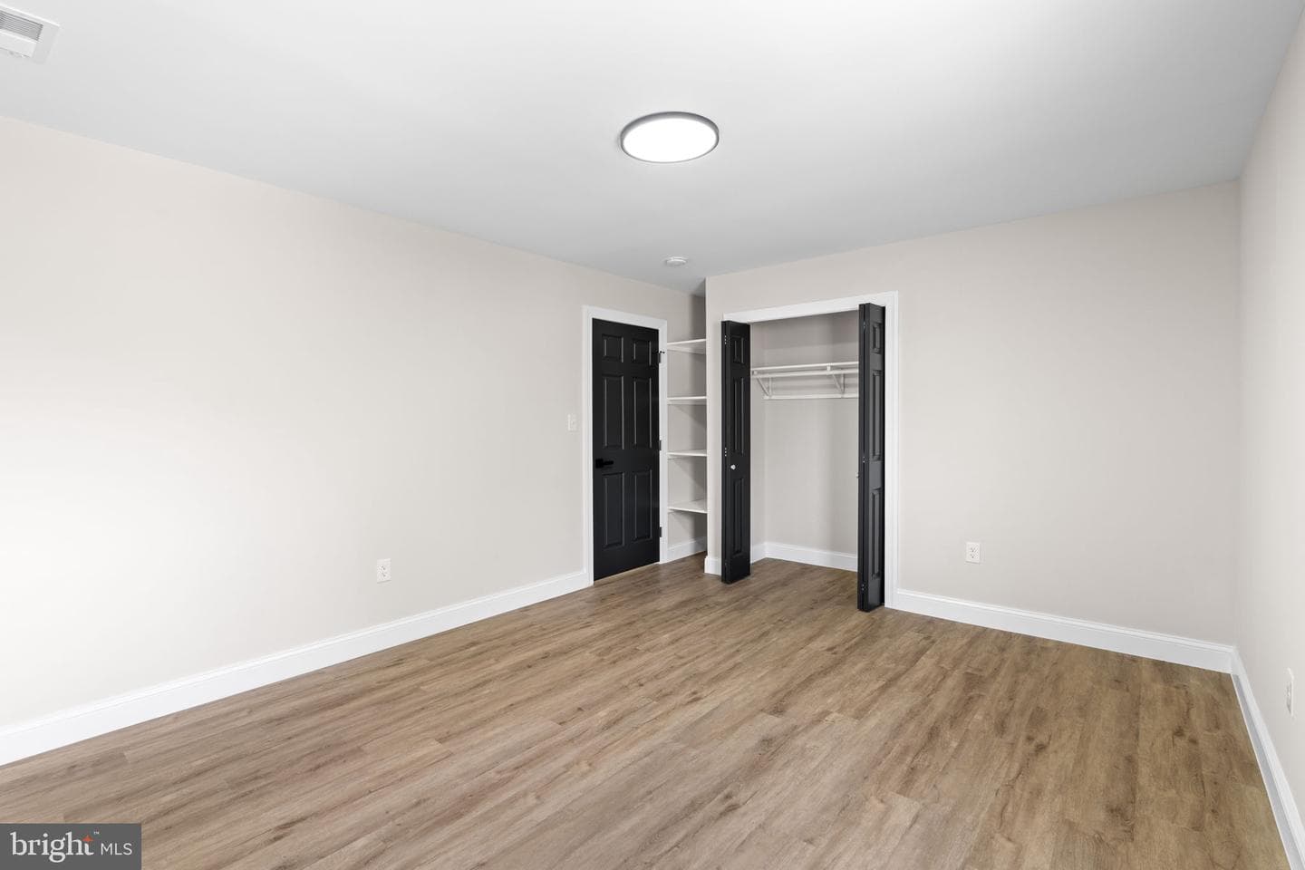 5809 Burgundy Street photo 39