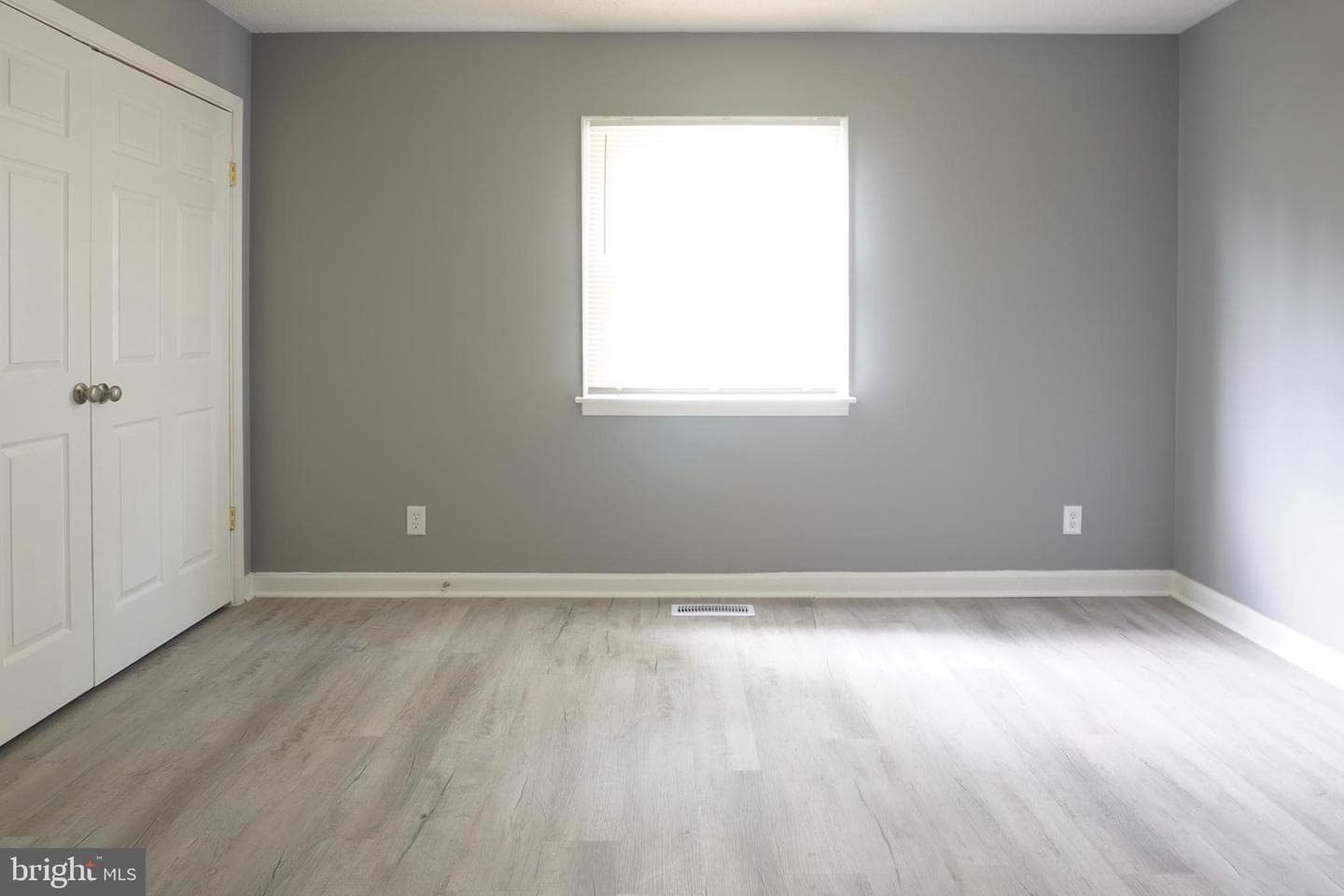 8102 Thornfield Terrace photo 10