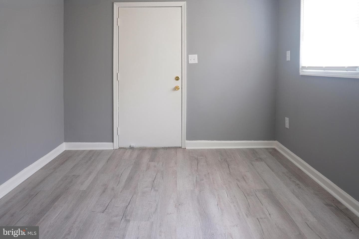 8102 Thornfield Terrace photo 28