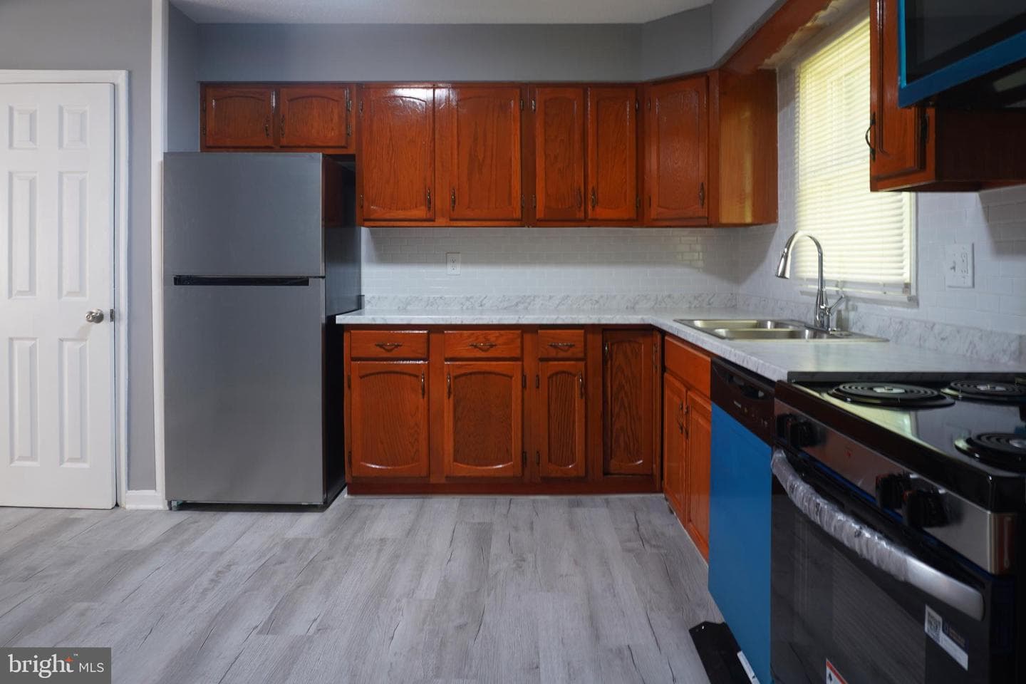 8102 Thornfield Terrace photo 8